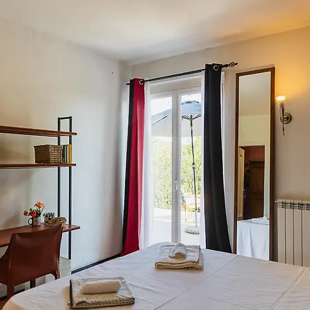 Paradiso Nascosto Del Maggiore 3* 콜라자