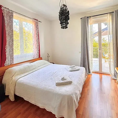 Paradiso Nascosto Del Maggiore Πανσιόν