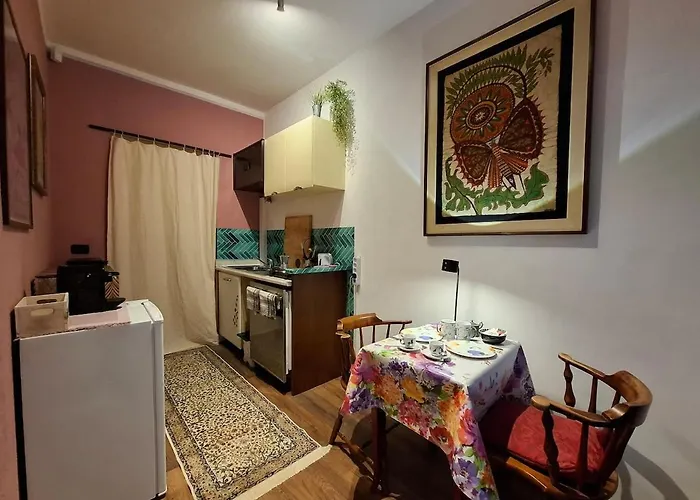 Paradiso Nascosto Del Maggiore Гостевой дом Colazza